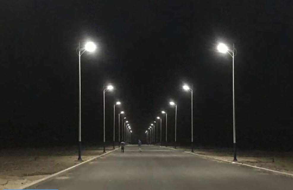 Meilleurs lampadaires solaires tout-en-un