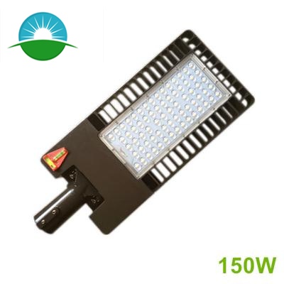 Éclairage routier LED de haute qualité 100-150W
